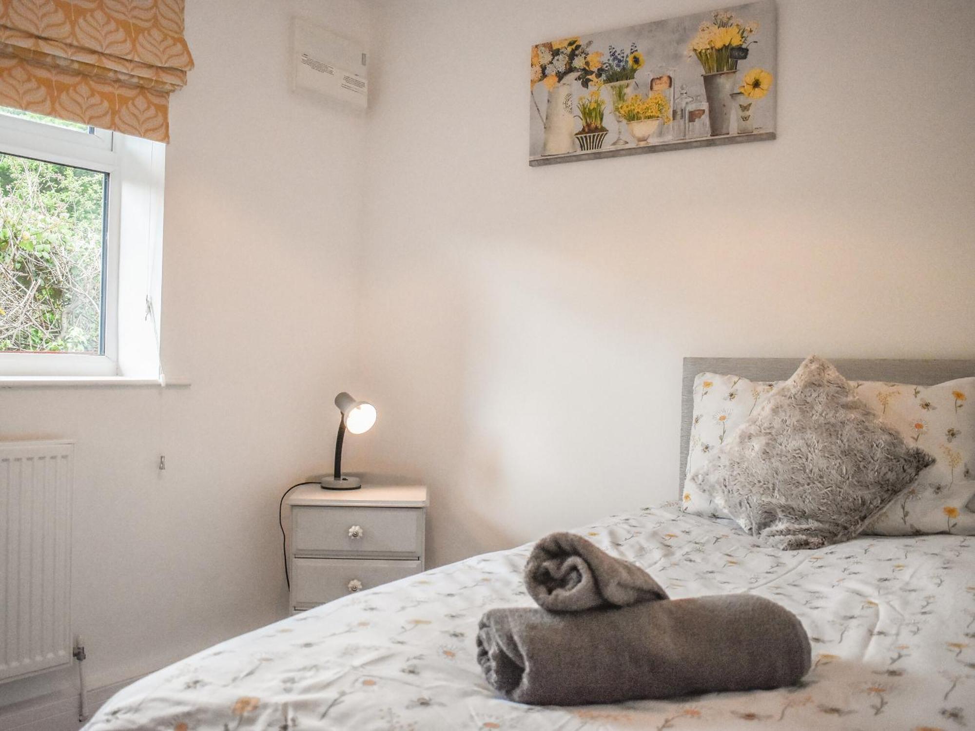 Bumblebee Lodge Стейтес Экстерьер фото